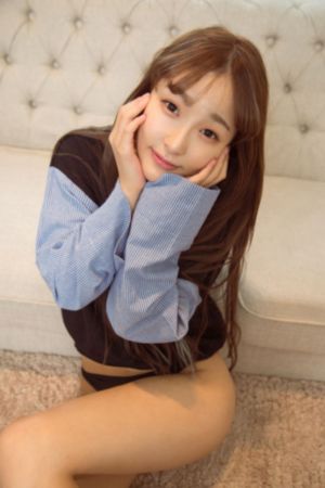 郭晶晶霍震霆找全红婵合影